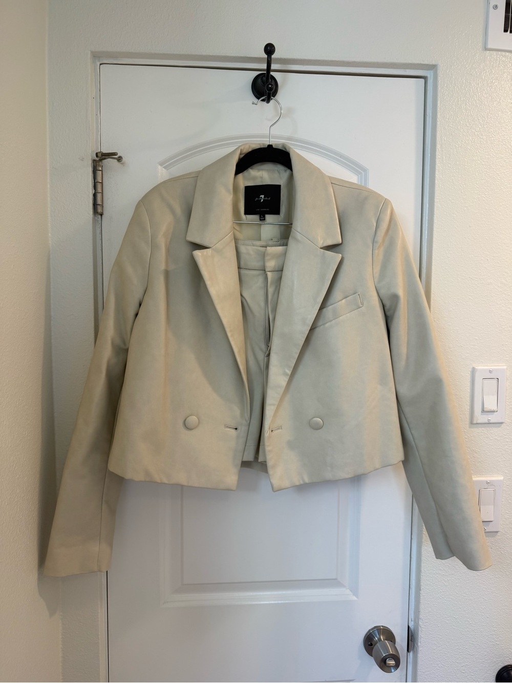 7 For All Mankind Cream Cropped Double-Breasted Blazer